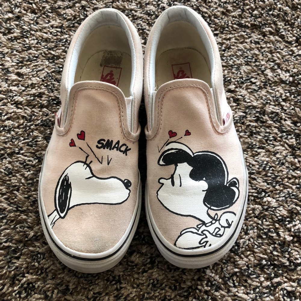 Girls Vans Peanuts slip ons